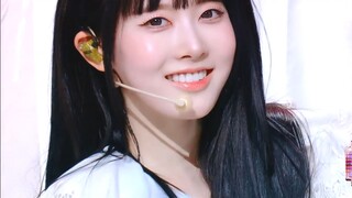 STAYC最新回归曲GPT首打歌舞台