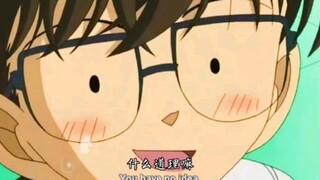 这样的柯南在平常生活里，显得非常可爱呢 都想疼疼他