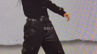 บาดา ลี เต้นเพลงเจโฮป "Killin' It Girl"