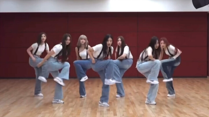 NMIXX pauses the spot-the-difference game | Perfectly captures the essence of TWICE's group dance | 