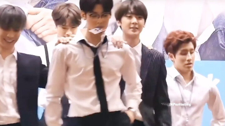 [Cha Eun-woo] The iconic “shark me” moment!!!