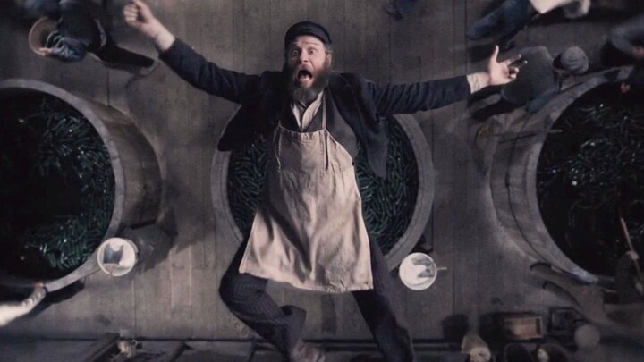 Người thợ đen đủi rơi vào bể kim chi, bị muối chua suốt 100 năm, rồi sau khi tỉnh dậy lại nhờ tay ng