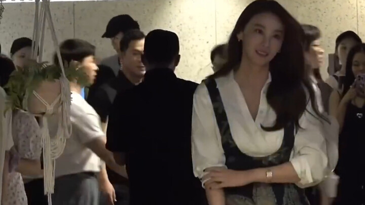 真人超绝的韩国女艺人们