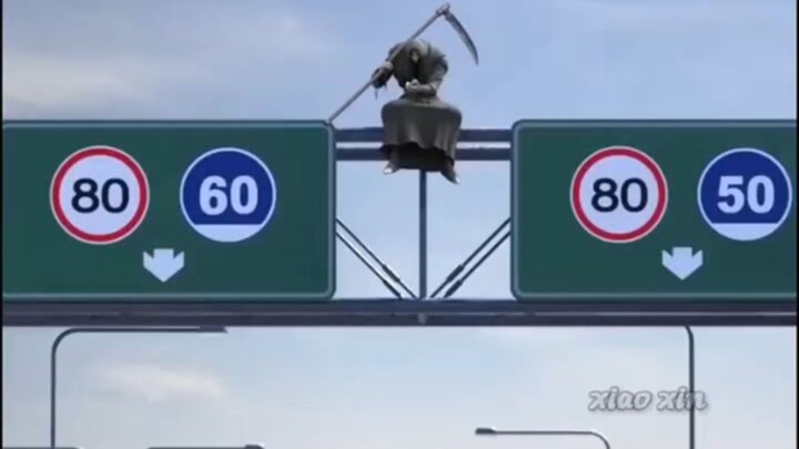 Every time an angel saves someone, a feather falls out; every time BLEACH saves someone, a piece of 