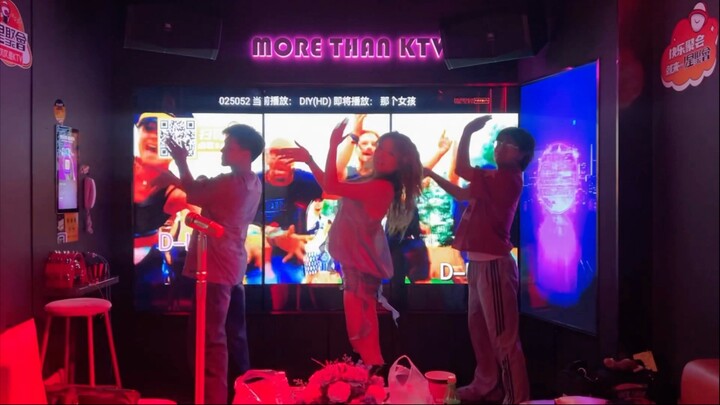 Three Jolin Tsai fans danced the full version of DIY in KTV