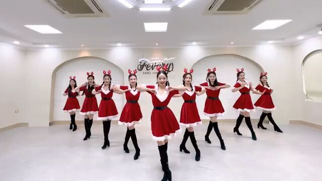 Christmas songs dance remix/last Christmas.
