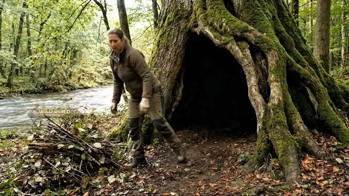 Building a Hidden Sanctuary Inside a Giant Tree | Cinematic ASMR