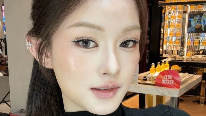 A Day in the Life of a Maogeping Sales Associate