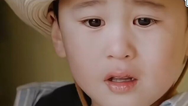 Budaya unik keluarga Ma menutup mulut hahaha