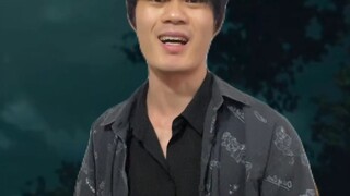 Aku menangkap tepiannya