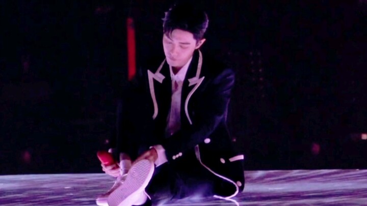 Xiao Zhan's "Boiling Night" fan-recorded footage