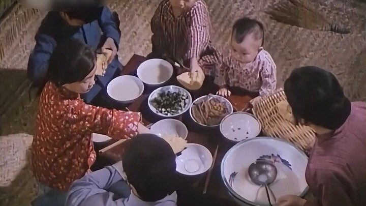 ครอบครัว 7 คนในชนบทกินอะไร