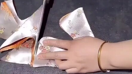 May đo cổ điển