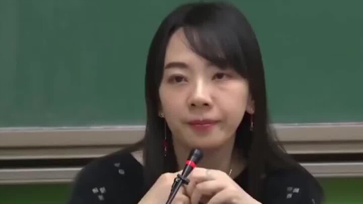 Pembimbing doktoral perempuan termuda di Akademi Ilmu Pengetahuan Tiongkok secara terbuka ditanyai t