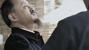 This veteran underground party member devoured nine bowls of lamb soup with bread in one go!