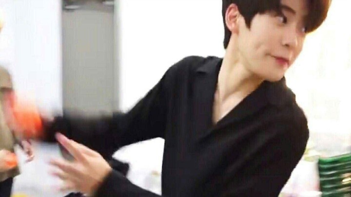 【NCT】【الأربعاء/جايدو】الرجل الطيب جونغ جاي هيو: أخي متزوّج!