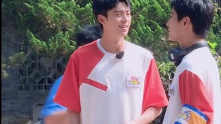 [Wang Hedi] This little thing is soft and pretty cute~