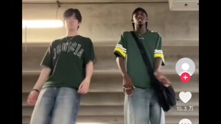 Overseas netizens' comments: You're the one