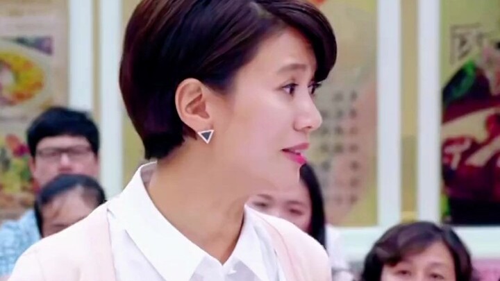 An elderly woman accidentally used the wrong seasoning while cooking, and unexpectedly ended up savi