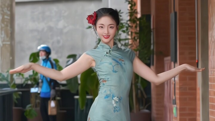 Cheongsams really elevate your vibe—let’s cha-cha together!