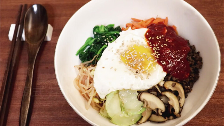 How to Make Bibimbap (Mixed Rice With Vegetables)