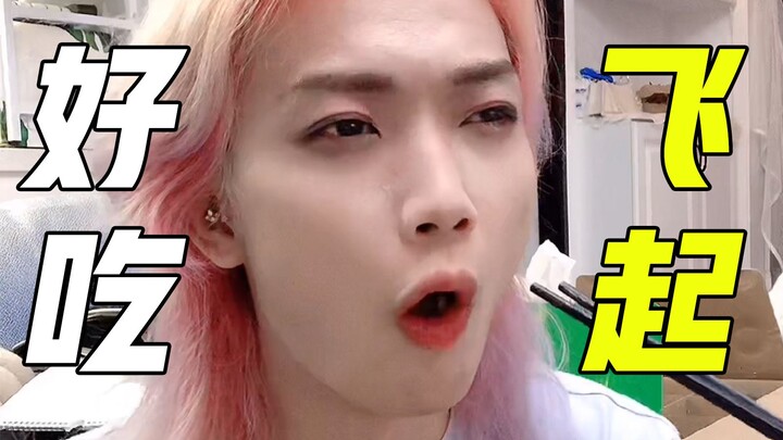 البطاطس في طبق الدجاج الكبير ببساطة الأفضل بلا منازع، مَن يختلف مع هذا؟