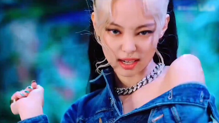 "YG" "Since you didn't kill me when I was at my lowest point, let's see how I can return to the top 
