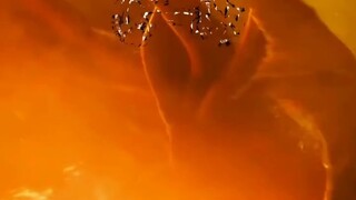 When "Scar King" meets "Ghidorah", who will win?