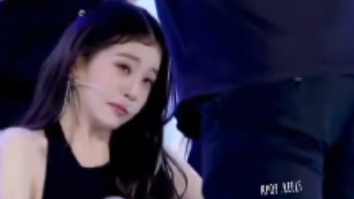 Những thần tượng từng bị máy quay “dồn dập” những năm ấy