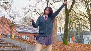 Ditto dance in Berlin winter! (Daytime version)