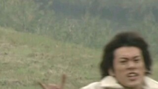 Anh chỉ muốn sống một cuộc sống hạnh phúc nhưng anh cũng chọn trở thành Kamen Rider nên vẫn phải chi