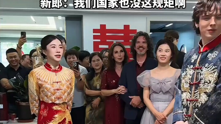 Tại lễ đón dâu, chú rể người nước ngoài bị yêu cầu phải đưa phong bao mừng, phản ứng của chú rể khiế