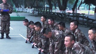 班长，你听我解释，我真不是故意的，可是真的很好玩