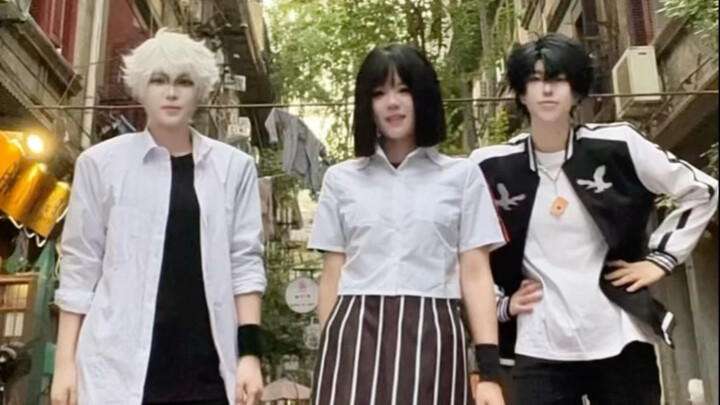 It's enough for the three little ones to be this happy.