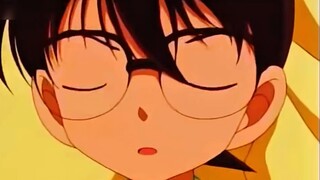 "Thám tử vĩ đại, có lẽ anh không nhận ra rằng thế giới của anh đã từ lâu không thể tách rời khỏi Hai