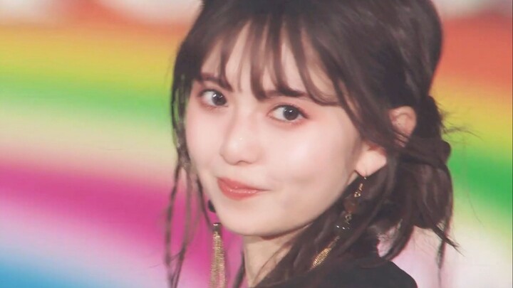 2024 Latest Tokyo Fashion Show: Asuka Saito and Airi Suzuki Strut the Runway as Sensual and Cute Bea