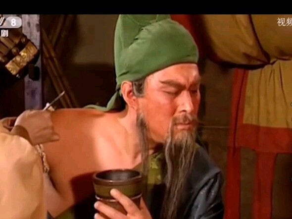 كما نعلم جميعًا، التاريخ الرسمي ليس بالضرورة صريحًا، لكن التواريخ غير الرسمية مضمونة بأنها مجنونة تم