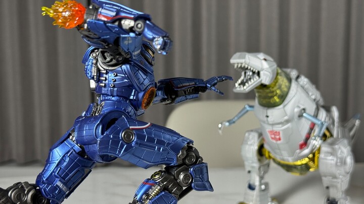 Dangerous Wanderer Beats Grimlock