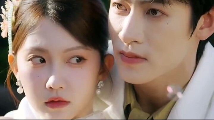 何雨洋&贺灵榣《手握万界交易，带姐妹天团走上人生巅峰》