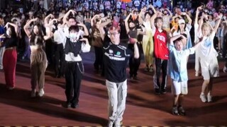【NMIXX】Yao fans strike! Shake the dice together!! DICE Random Dance | Sing and Dance Guangzhou Stati