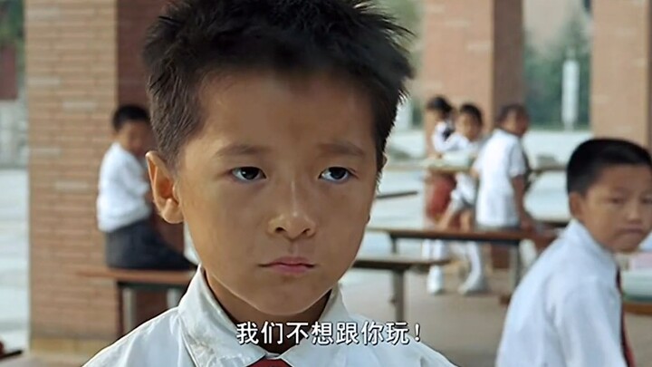 Film ini karya Pak Xing, banyak sekali detail yang baru bisa dinikmati setelah diamati perlahan-laha