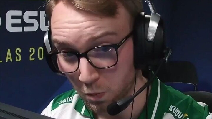 This pro gamer has some serious stamina (58)