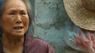 Jika wanita tua itu tidak patah semangat, mengapa ia menyembunyikan tubuh cucunya di dalam lemari es