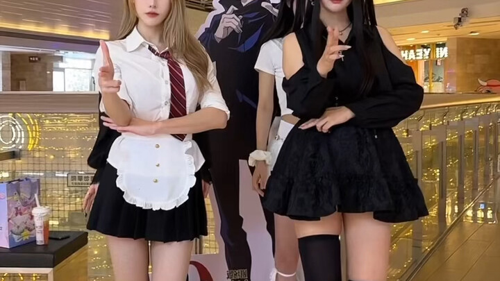 Apa? Kalian suka menonton yang abstrak?