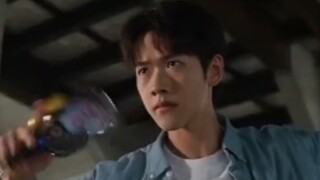 千秋求败VS彭天辰，你更喜欢谁召唤的霆曜铠甲呢？