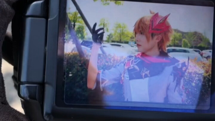 Hội chợ anime đông quá, người đông như kiến!