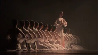 "Spring Hidden in the Fragrant Fan" - Joint Performance by Dance Schools of Guangdong, Hong Kong and