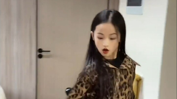 【4.7】Màn hình dọc cô gái Latin và Kpop~ #APT