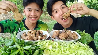 กินก๋วยเตี๋ยวไก่มะระ แบบพิเศษน่อง น่องก็ใหญ่ก๋วยเตี๋ยวก็แซ่บ มากินด้วยกันครับ.