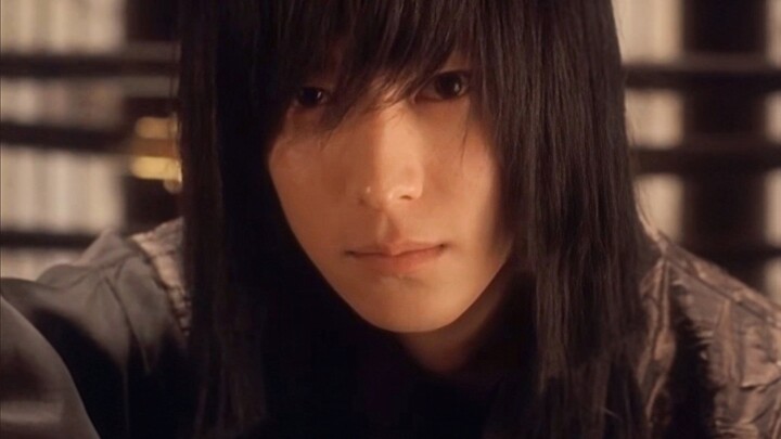 At first glance, he reminds me so much of Katsura Kotaro!